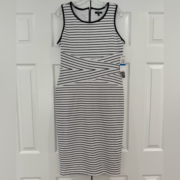 XOXO Black and White Midi Bodycon Dress - Picture 1 of 8